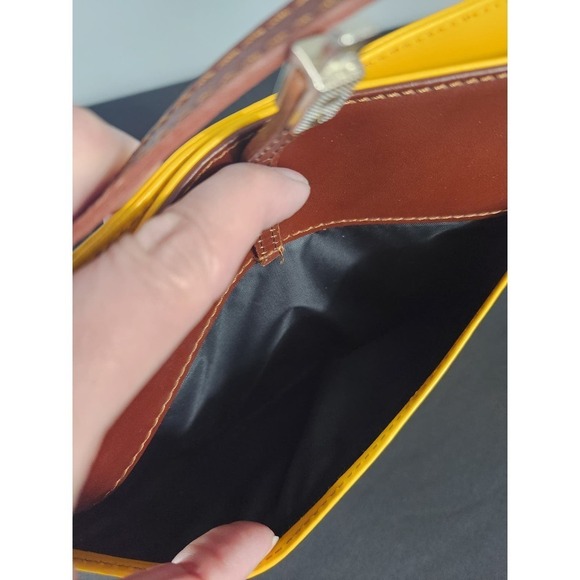 Vera Pelle geniune leather crossbody purse - Picture 9 of 16